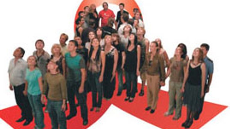 Церкви предлагают включить морально-воспитательный компонент в информационную кампанию по профилактике ВИЧ/СПИДа - фото 1
