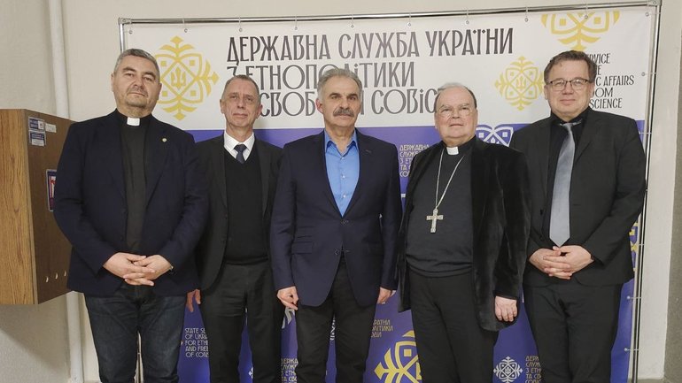 “Religious pluralism is key to Ukraine's religious landscape," - Viktor Yelensky to German Delegation - фото 1
